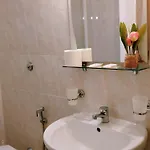 Everest Hotel Rom