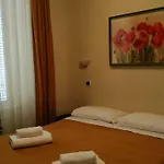 Hotel Everest 2*