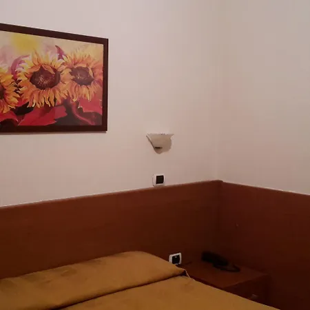 珠穆朗玛峰酒店 罗马