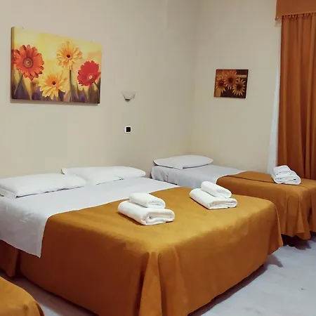 에베레스트 호텔 2*