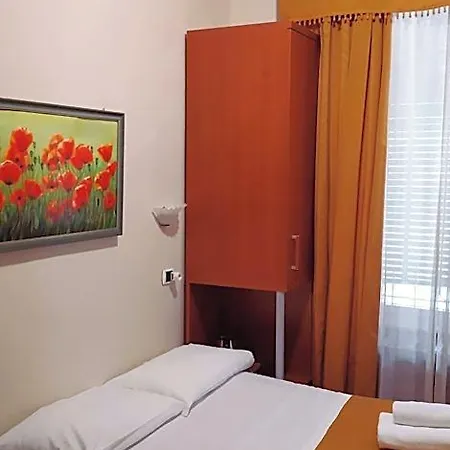 Otel Everest 2*