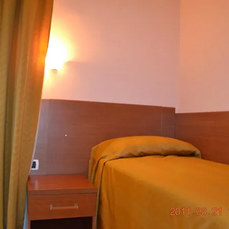 Hotel Everest 2*
