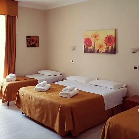 Everest Hotell 2*